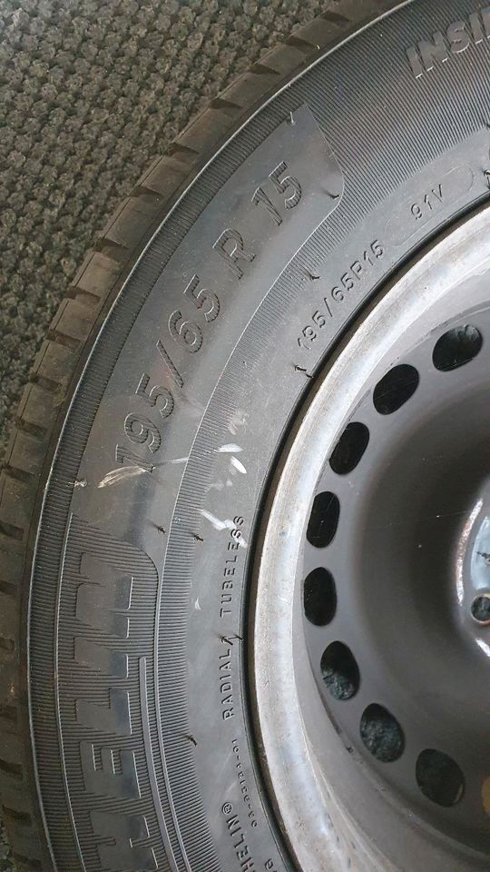 Michelin Sommer Reifen 195/65 R15 in Rödental