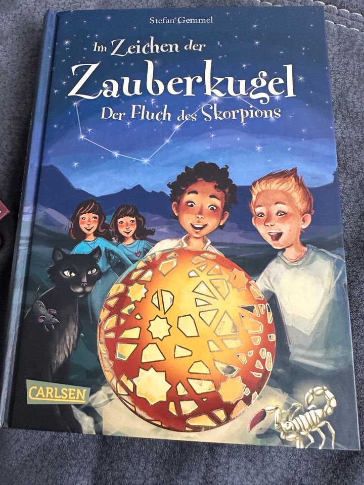 Im Zeichen der Zauberkugel von Stefan Gemmel in Mülheim-Kärlich