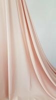 Super weicher Satin Stoff in Rosé für Brautkleider/Abendkleider Nordrhein-Westfalen - Herford Vorschau