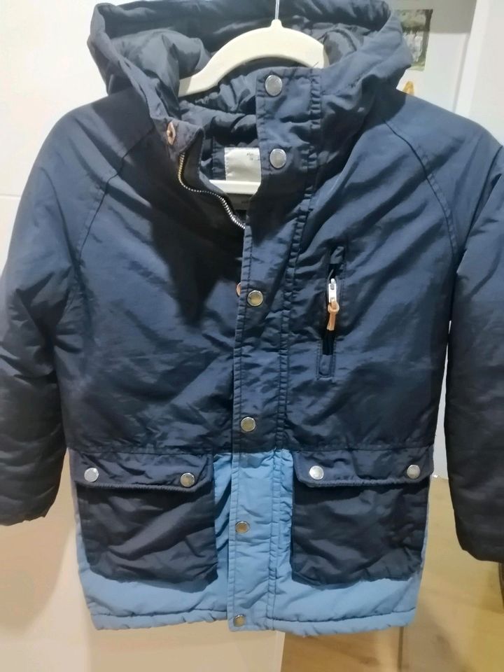 Zara winterjacke 128 in Bad Salzdetfurth