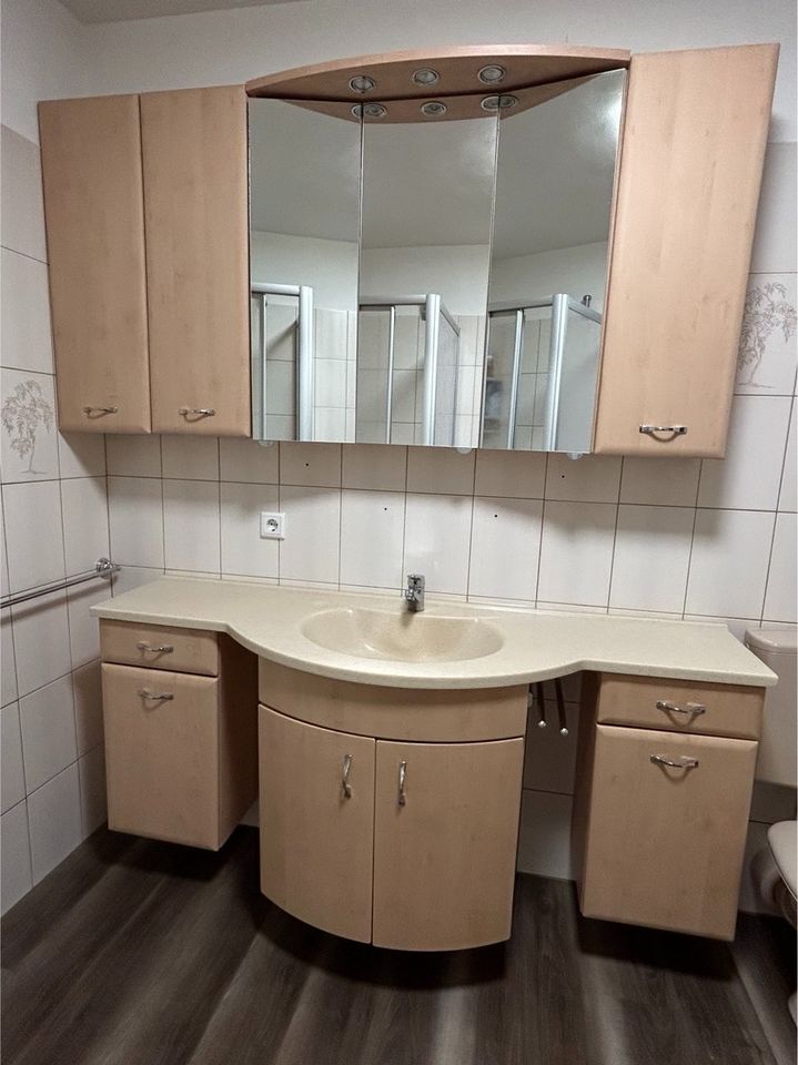 Badmöbel Set-Badezimmer Spiegelschrank, Unterschrank, Waschtisch in Paderborn