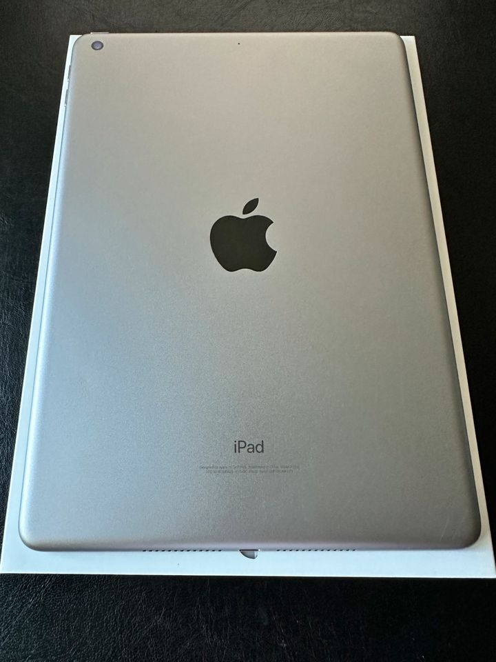 Apple iPad 9,7” (5. Generation/ 2017), 32 GB, Schwarz in Vechta