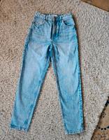 Mom Jeans  Bershka Gr. 34 Nordrhein-Westfalen - Nümbrecht Vorschau
