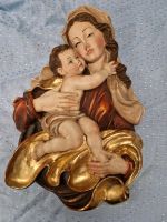Wandrelief Madonna mit Kind, aus Holz, geschnitzt und coloriert, Nordrhein-Westfalen - Stolberg (Rhld) Vorschau