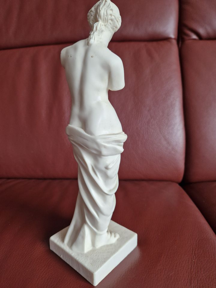 Wunderschöne Aphrodite Statue Venus Skulptur Alabaster, H 31 cm in Paderborn