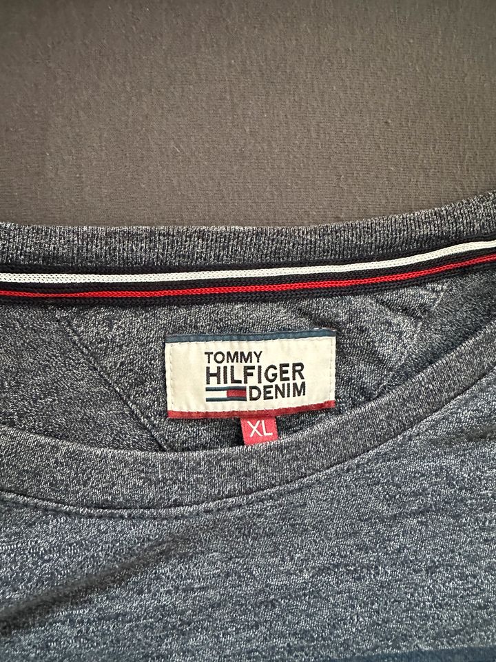 Tommy Hilfiger T-Shirt in Eisenhüttenstadt