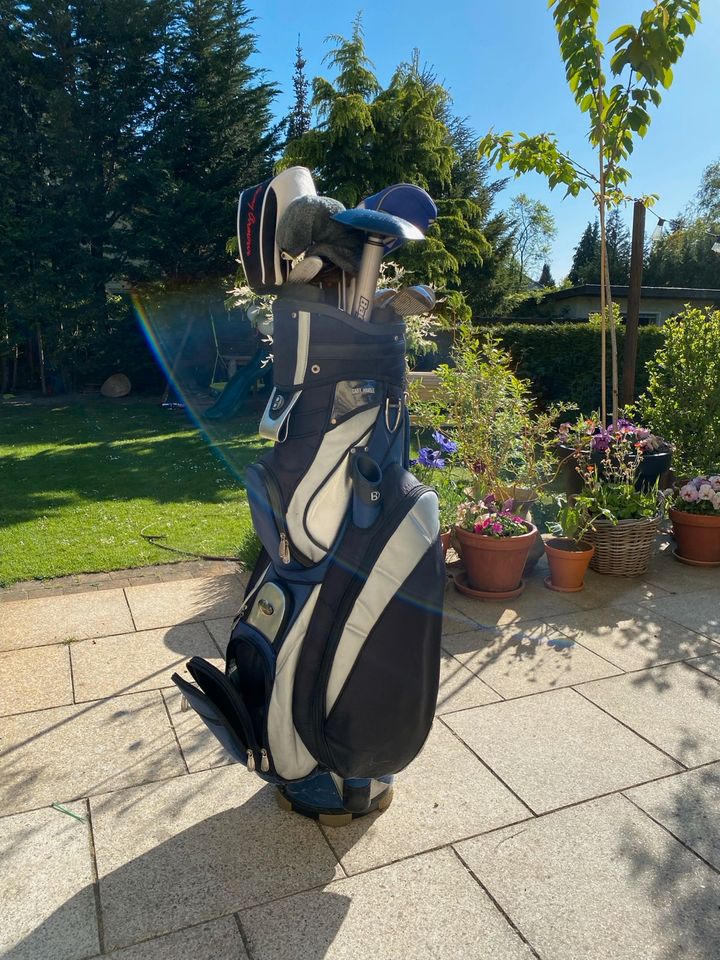 Golfset, Golfschläge inkl. Golfbag  Top Zustand in Berlin