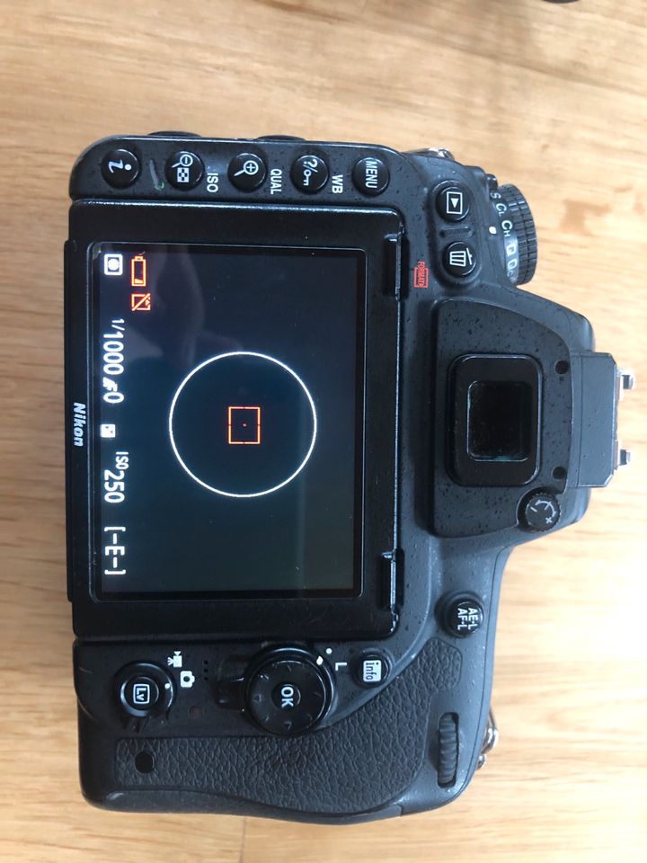 Nikon D750 Body Kamera in Dettenhausen