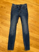 Hollister High-Rise Super Skinny Jeans Blau w24 , l28 Kr. Passau - Passau Vorschau