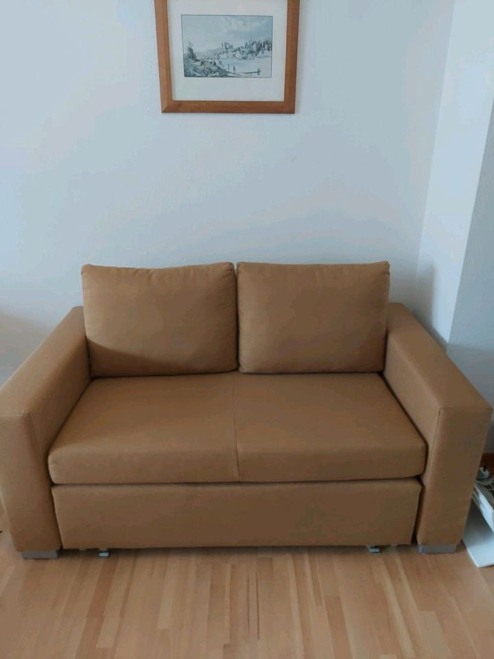 Couch ausziehbar in Goldbach