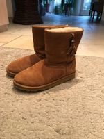 UGG Boots mit Lammfellfutter Gr. 38 Baden-Württemberg - Zuzenhausen Vorschau