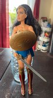 DC Wonder Woman Shield Block Action Figur mit Schild und Schwert Hessen - Oestrich-Winkel Vorschau