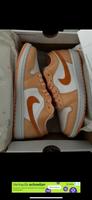 Nike Jordan low 1 Sunset yellow Größe 40 Düsseldorf - Stadtmitte Vorschau