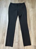 Schwarze Stoffhose von Burberry, Gr. 38 Brandenburg - Panketal Vorschau