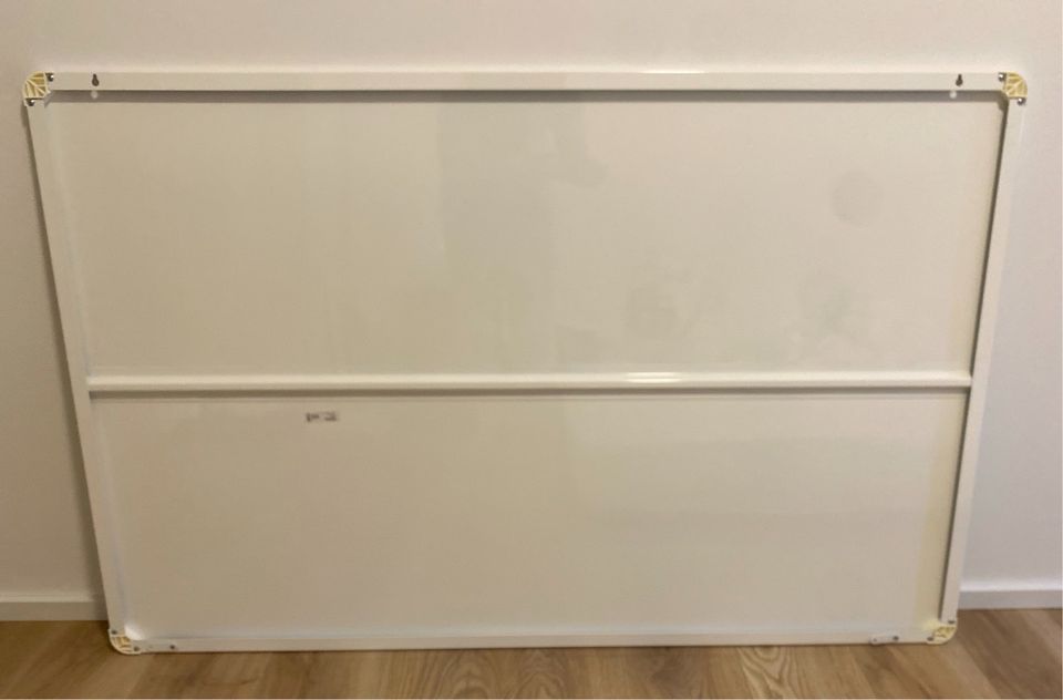 Whiteboard von Ikea magnetisch in Reinbek