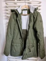 Sehr schöne Winterjacke Gr 170/176 in olive Bayern - Fünfstetten Vorschau