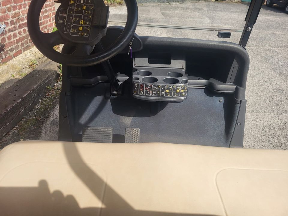 E-Z-GO RXV 2018  Golfcart Golfcar mit Ladebox in Tönisvorst