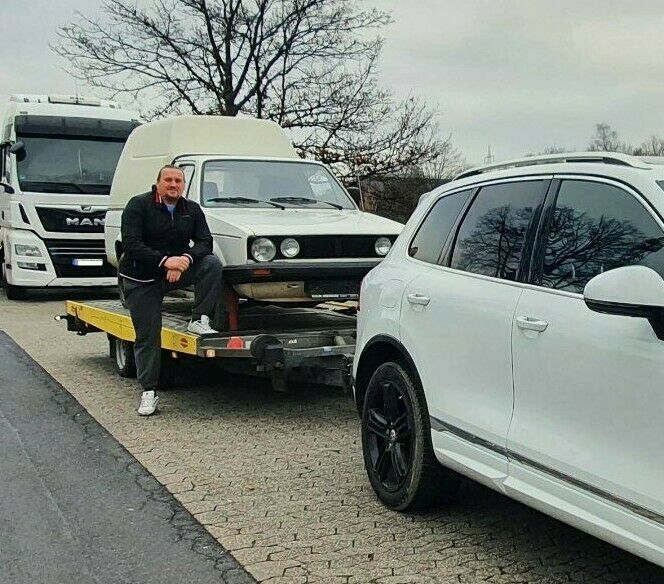 Überführung von PKW, Oldtimer und kleinen Traktoren - Transport in Wittenberge