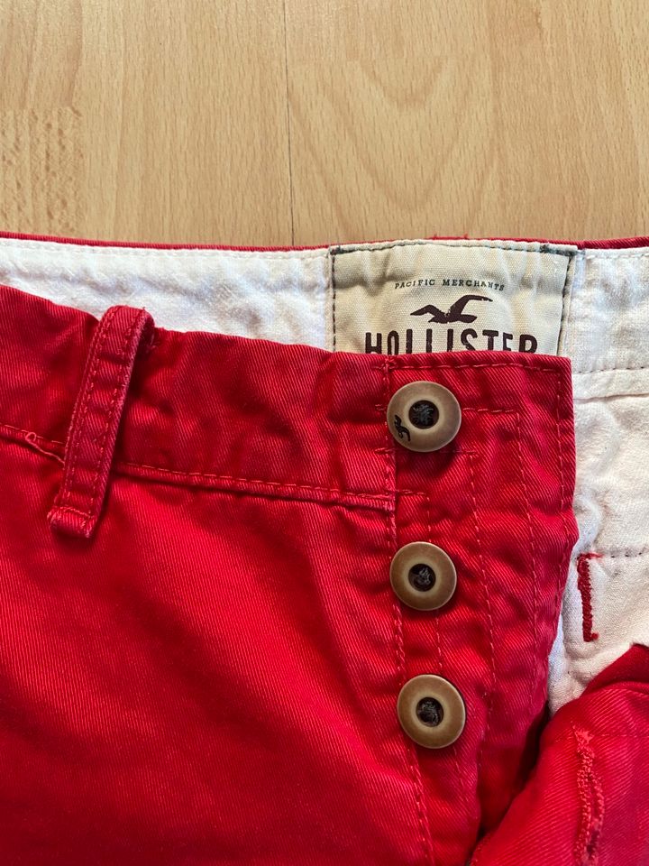 Kurze Hose Größe 29 Hollister Rot in Herne