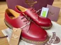 Dr.Martens GLATTLEDER OXFORD SCHUHE in Cherry Red Baden-Württemberg - Leinzell Vorschau