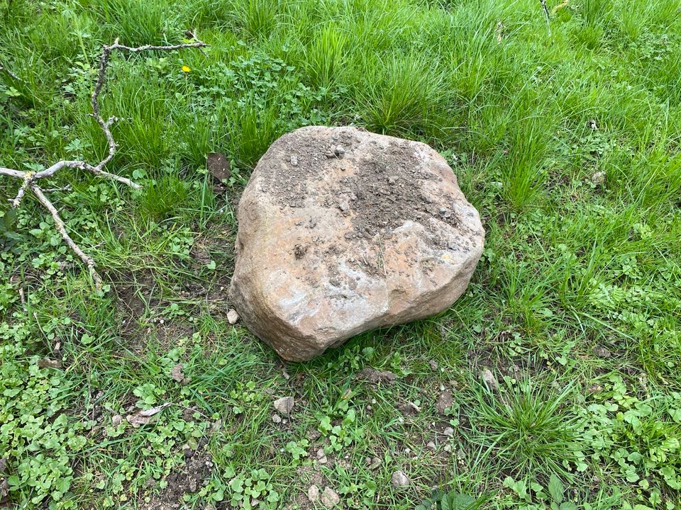 Sandsteine verschiedene Größen in Mörlenbach