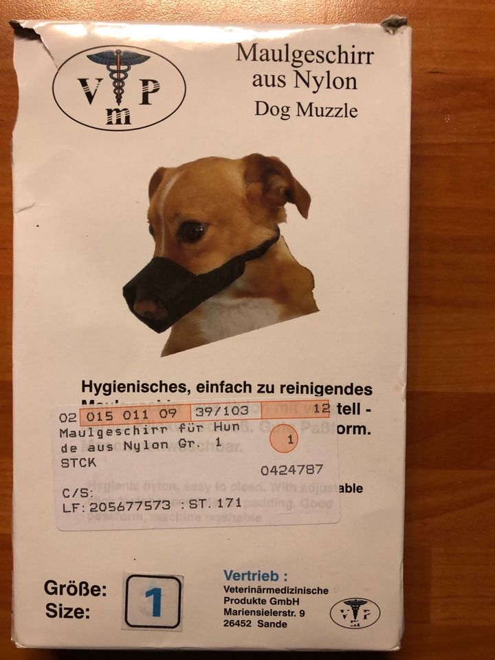 Hunde Zubehör Ausstattung Spielzeug Näpfe Decken Leinen uvm. in Buchenberg