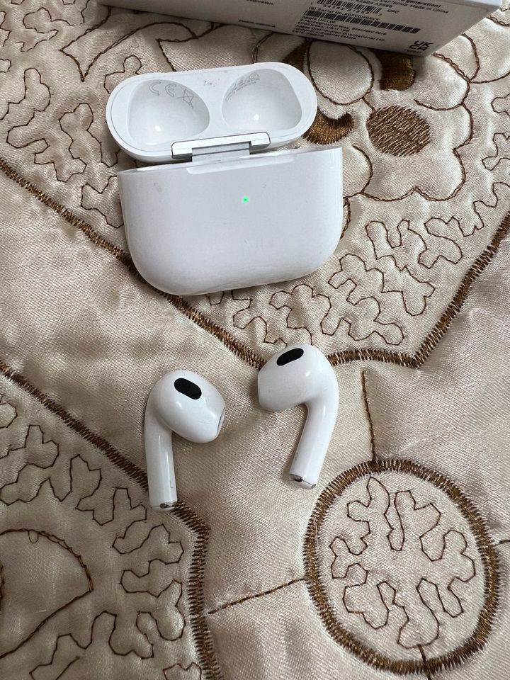AirPods 3. Generation original in Hannover