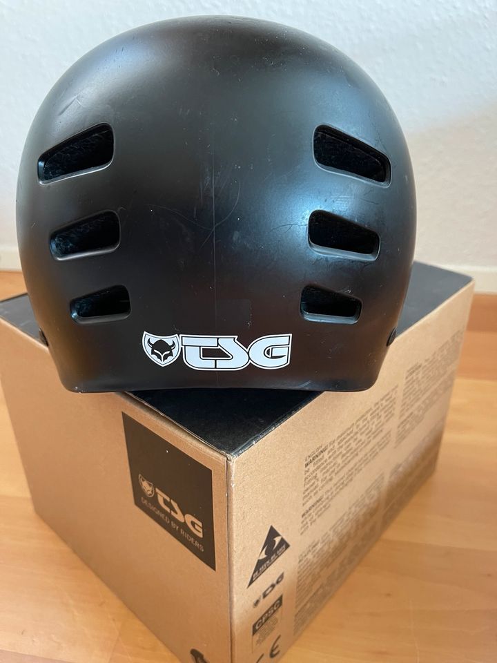 TSG Fahrradhelm, Skateboard Helm, BMX in Stuttgart