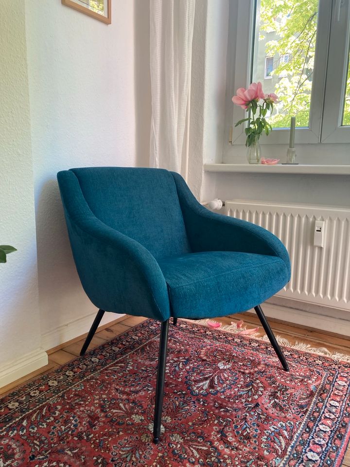 Blauer Lounge Sessel in Berlin