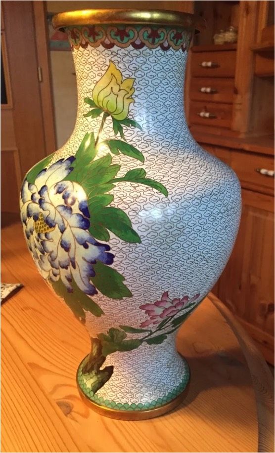 Antike Cloisonné Vase  Messing Emailliert in Schafstedt