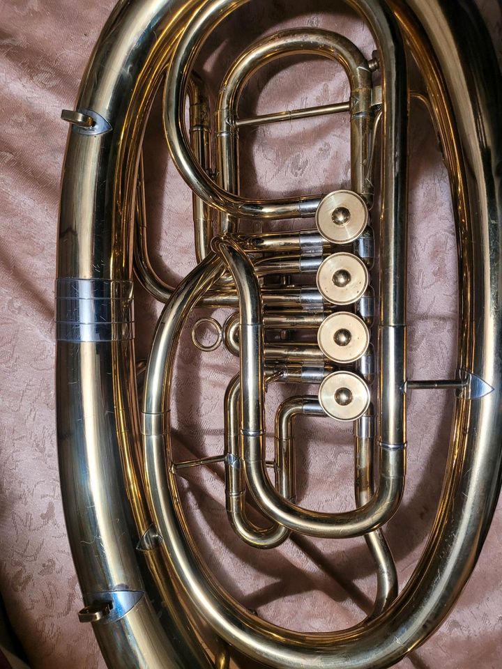 Qualität Tenorhorn Bariton Amati 4Ventile, Koffer Mundstück in Riedenburg