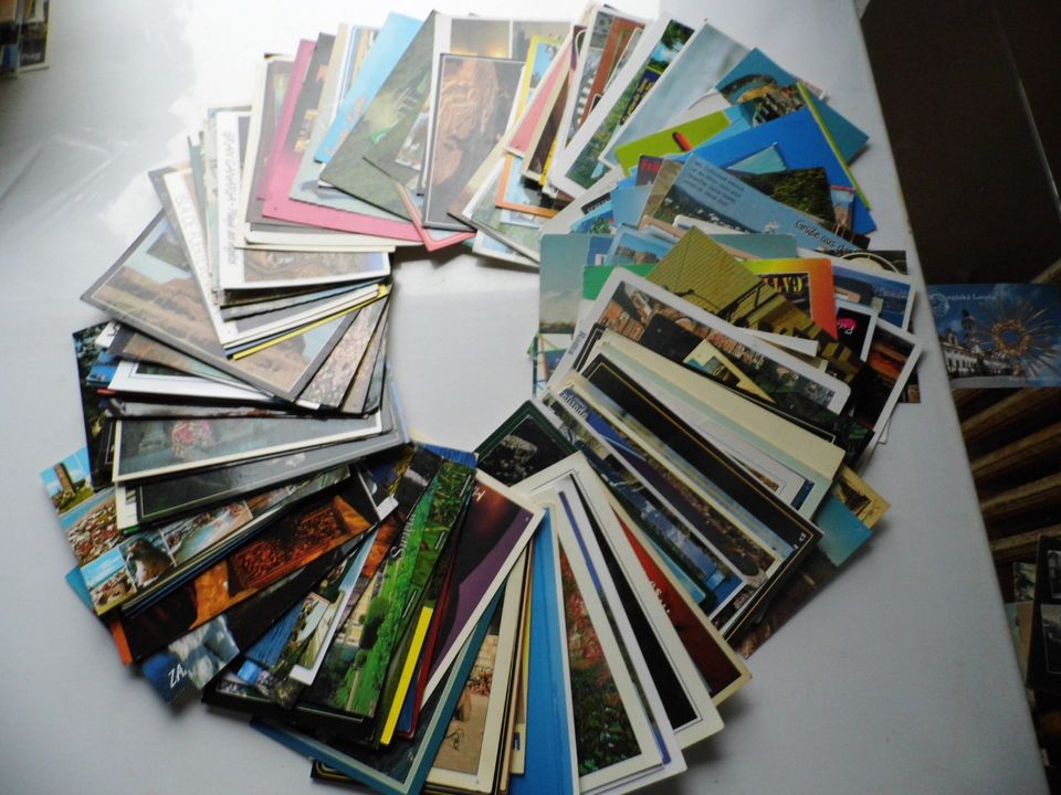 über 200 Postkarten gelaufen ca. 10 bis 40 Jahre alt zusammen in Morsbach