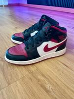 Nike Air Jordan Mid 1 Bred Toe Rot Sneaker 38,5 Berlin - Charlottenburg Vorschau