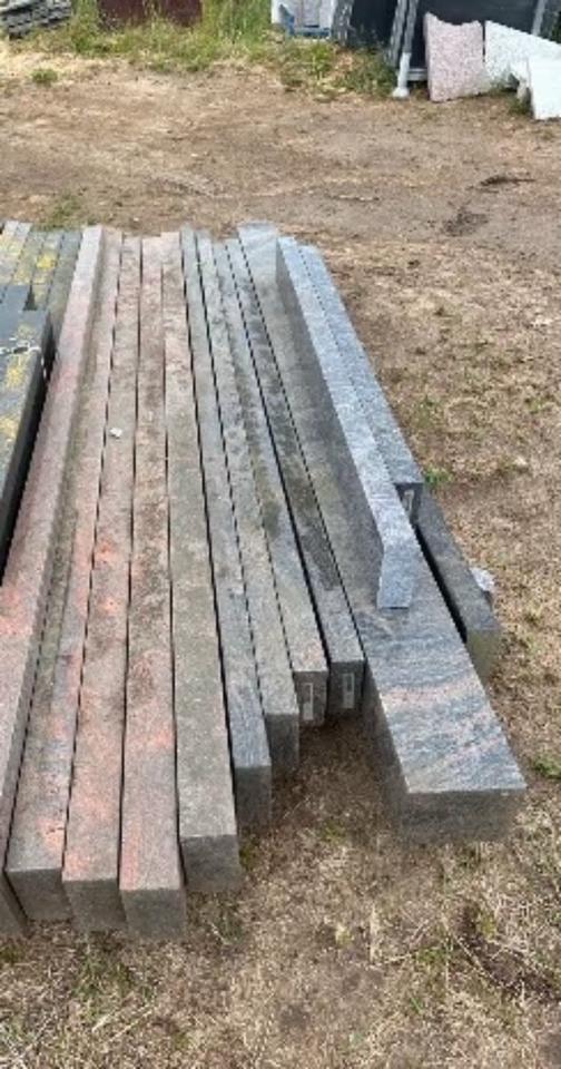 Grabeinfassung Urnengrab Bord Granit Naturstein Beetumrandung in Neubrandenburg