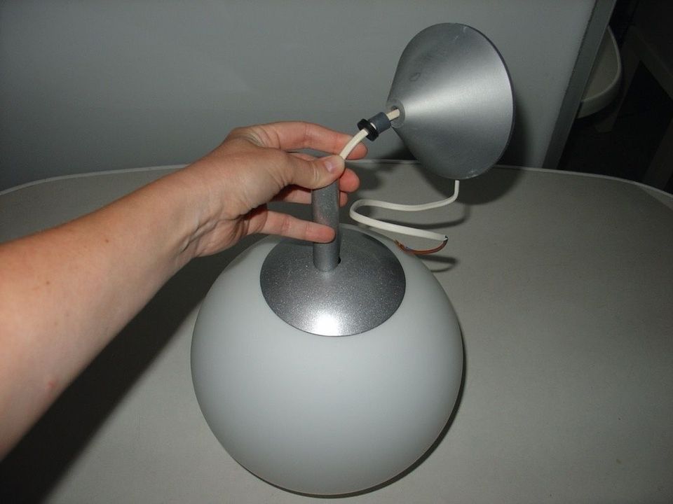 HONSEL Deckenlampe Kugellampe HängeLampe Ø25cm - NP 70€ in Augsburg