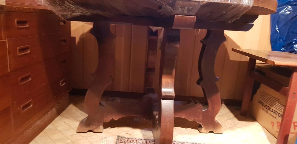 Esstisch mit stühlen in Heusenstamm