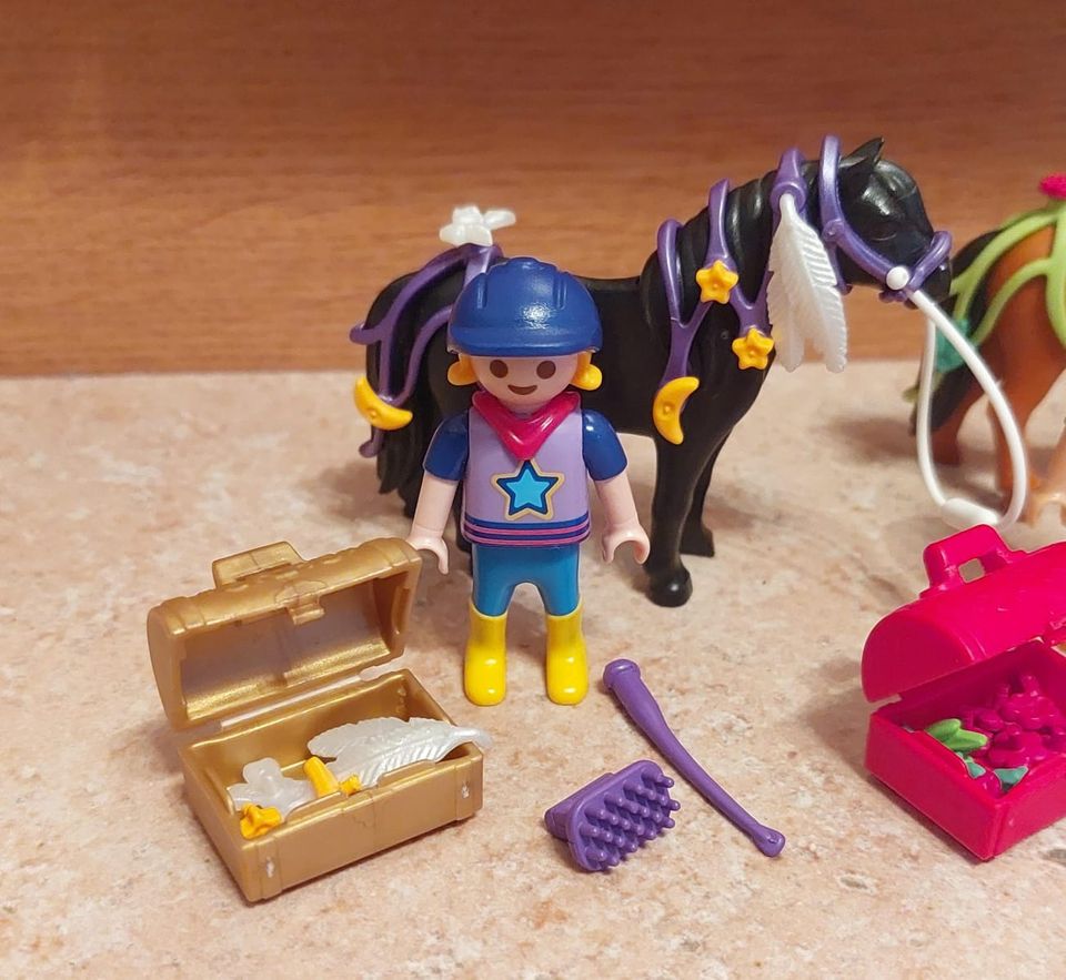 Playmobil 3 Schmückponys und Mädchen mit Pony in Ismaning