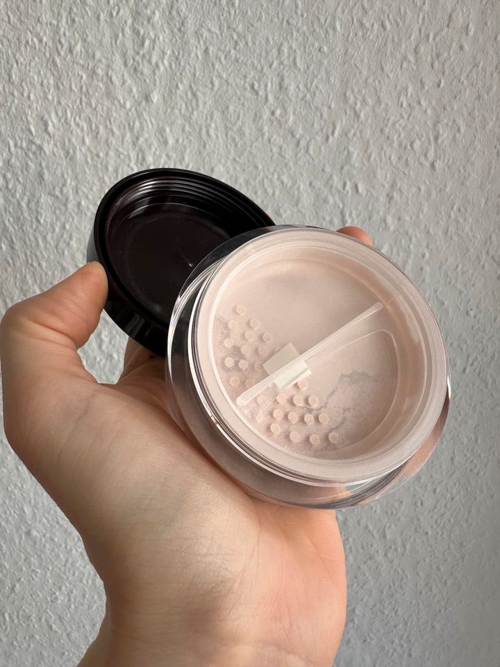 Charlotte Tilbury Genius Magic Powder NEU sold out ausverkauft in Köln