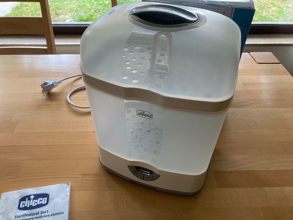 Chicco 3 in 1 Dampfsterilisator Sterilisator für Babyflaschen in Berlin