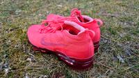 Nike Vapormax Flyknit Track Red/Mystic Red Herrenschuh Sport OVP Bayern - Weisendorf Vorschau