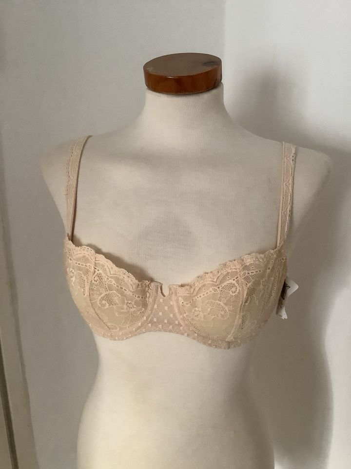 AUBADE Damen-Spitzen-BH beige Gr: 75B / TOP!! in Berlin