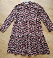 Blümchenkleid von ONLY mit passender Strickjacke Bayern - Marktoberdorf Vorschau