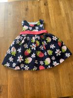 Kurzärmeliges Kleid mit Erdbeeren und Blumen von Cinderella Berlin - Hellersdorf Vorschau