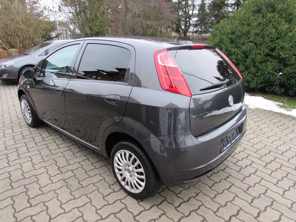 Fiat Grande Punto 1.2 8V 5-T. 'KLIMA/CD' in Kronach