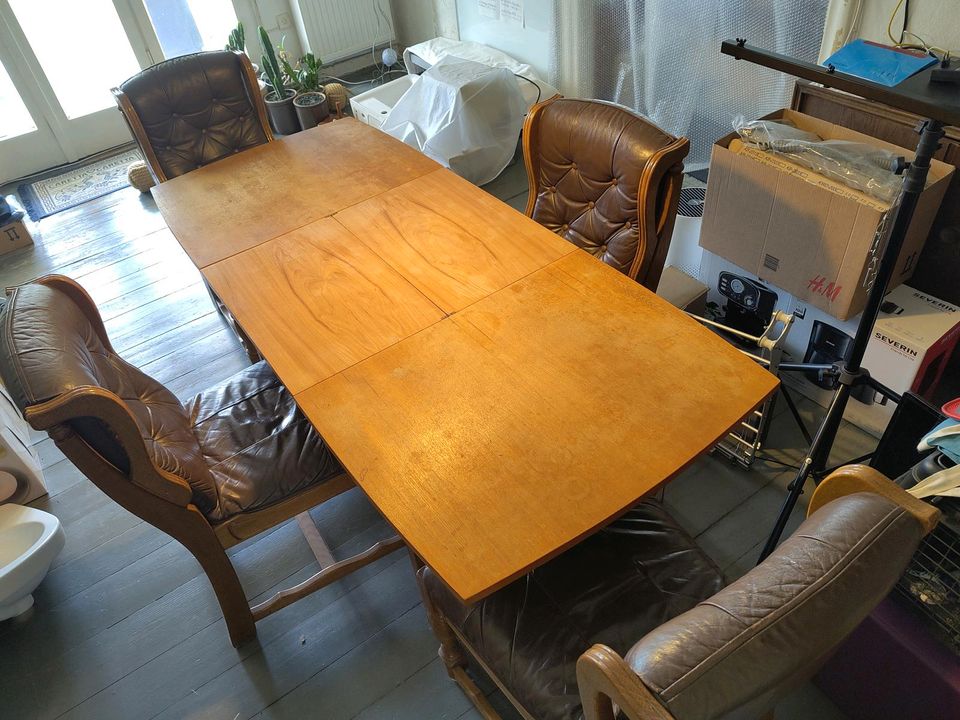 ausziehbarer vintage Esszimmer Tisch (Vollholz) 120/180cm in Potsdam