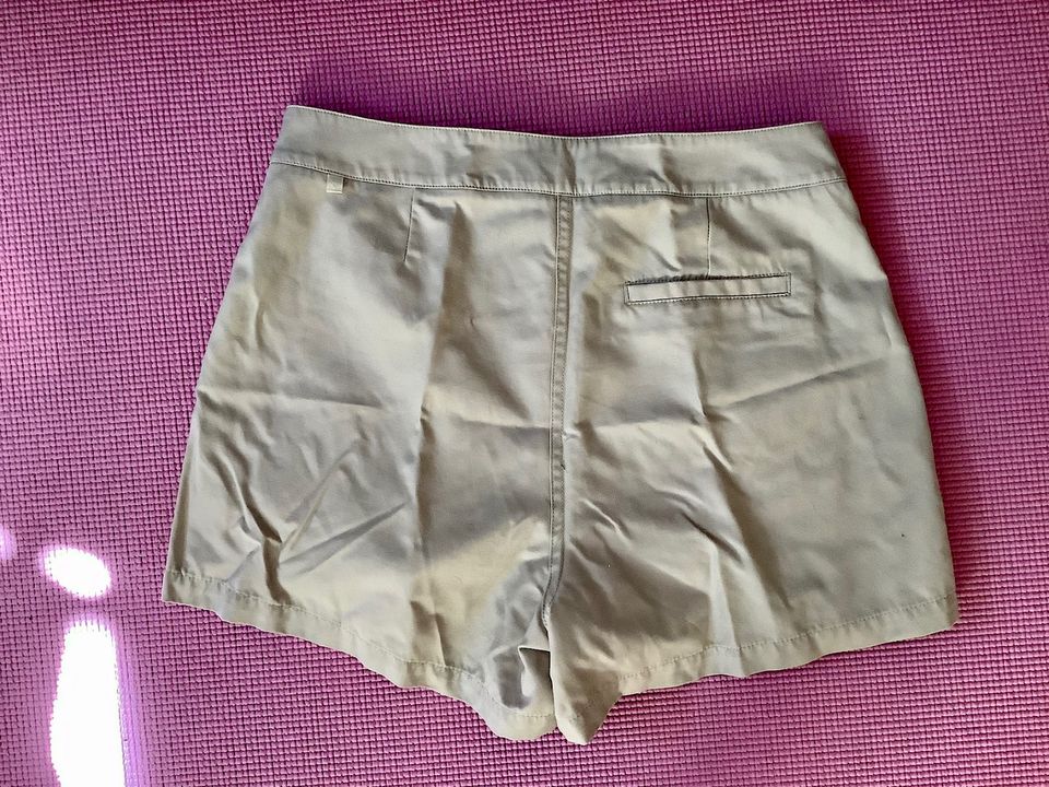 Kurze Hose von Lululemon, Gr. S in München