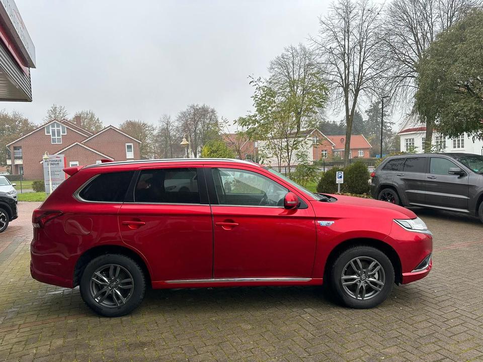Mitsubishi Outlander PHEV Basis 4WD*CAM*SERVICE NEU*1.HAND in Menslage