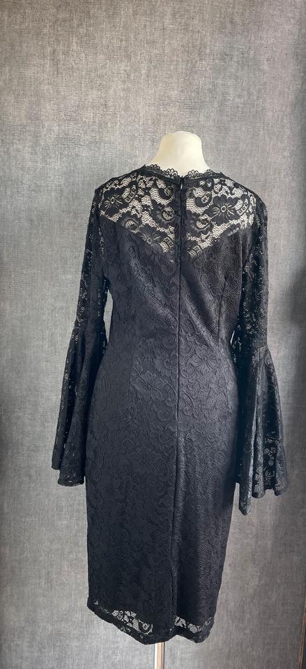 Damen Kleid Gr.36schwarz mit Spitze, elegant, festlich in Illingen