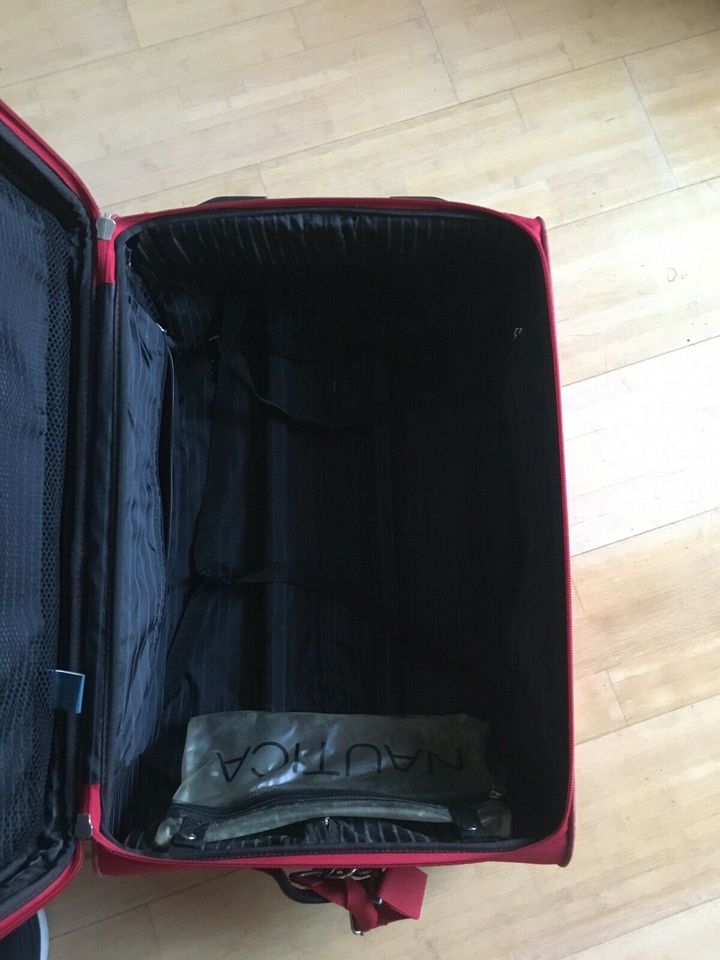 Top Marke Nautica Koffer Reisekoffer 63 42 27 suitcase rolls in Berlin