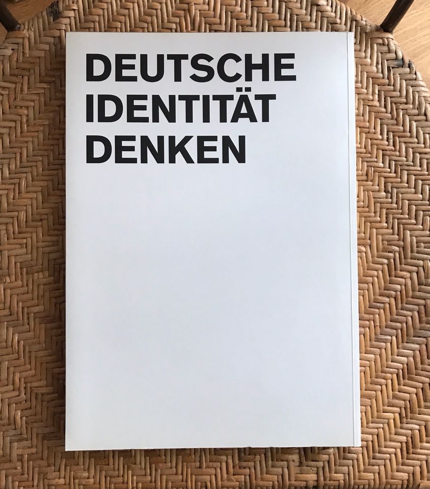„Deutsche Identität denken“ Identity Foundation gem. Stiftung rar in Wolfratshausen